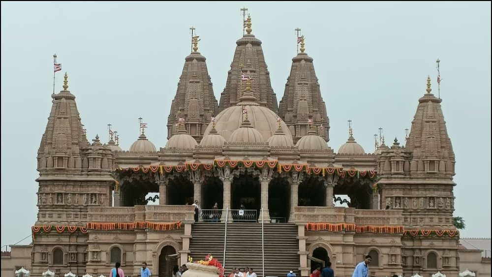 Swaminarayan Mandir Diamond Harbour entrance